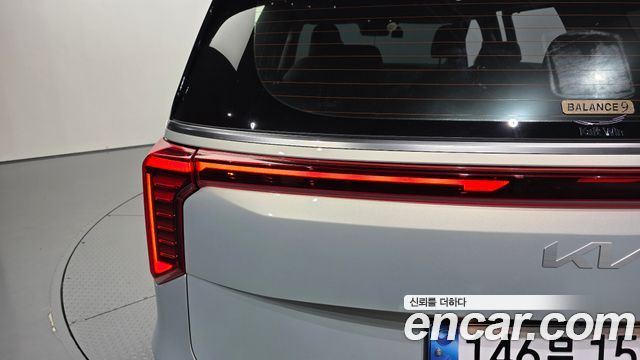 Kia Canival 2025 — photo 9