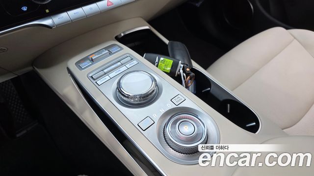 Genesis GV70 2024 — photo 9