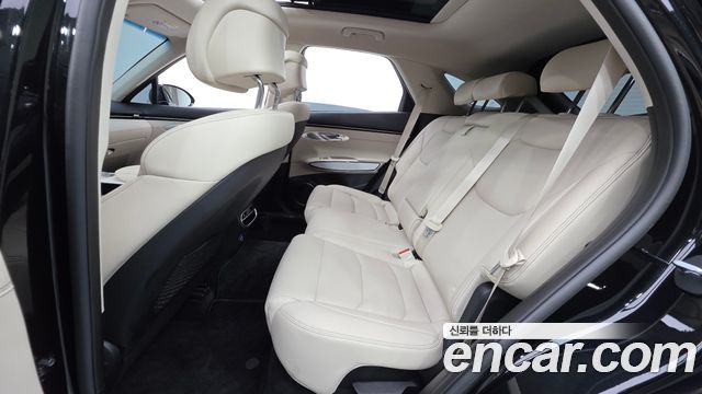Genesis GV70 2024 — photo 12