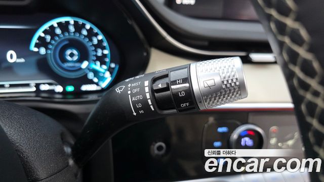 Genesis GV70 2024 — photo 19