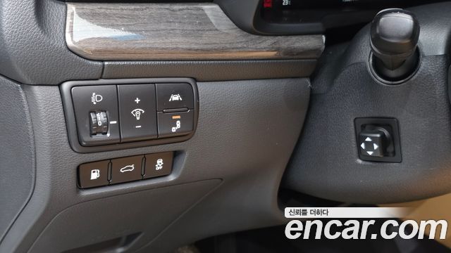 Kia K7 2021 — photo 21