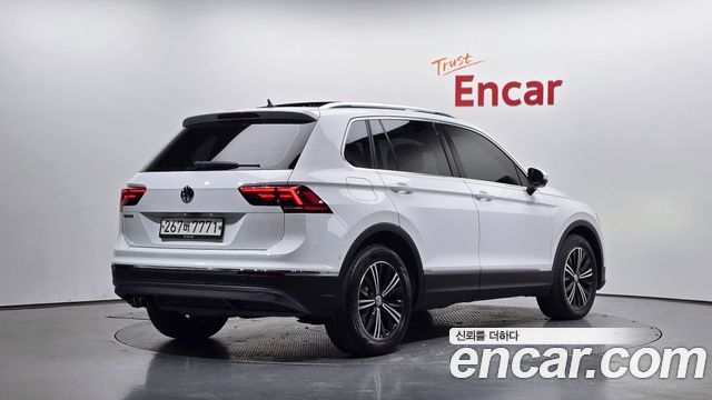 Volkswagen Tiguan 2020 — photo 2