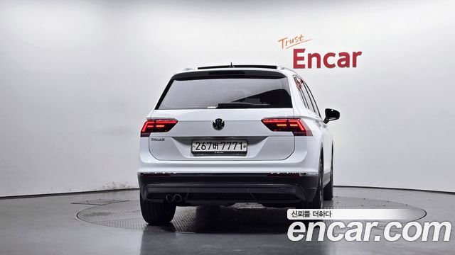 Volkswagen Tiguan 2020 — photo 4