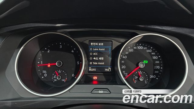 Volkswagen Tiguan 2020 — photo 11