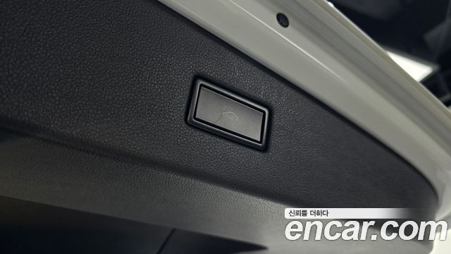 Volkswagen Tiguan 2020 — photo 25