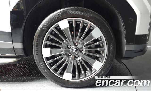 Hyundai Santafe 2025 — photo 7