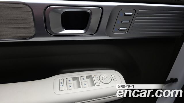 Hyundai Santafe 2025 — photo 29