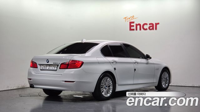 BMW 5-Series 2015 — photo 2