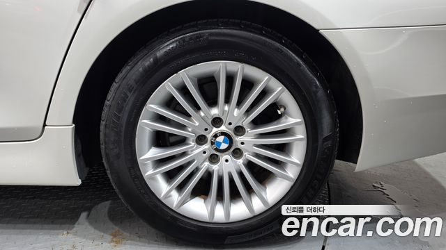 BMW 5-Series 2015 — photo 7