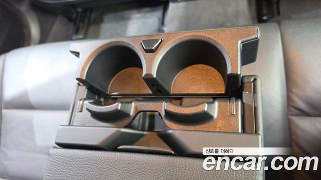 BMW 5-Series 2015 — photo 27