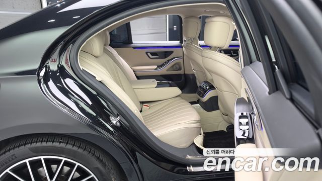 Mercedes-Benz S-Class 2021 — photo 18