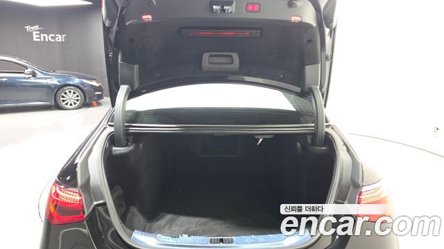 Mercedes-Benz S-Class 2021 — photo 26