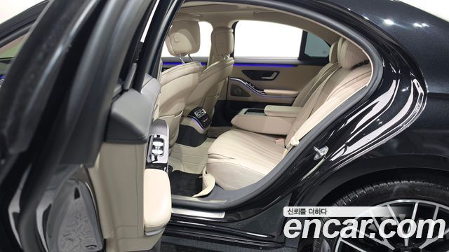 Mercedes-Benz S-Class 2021 — photo 16