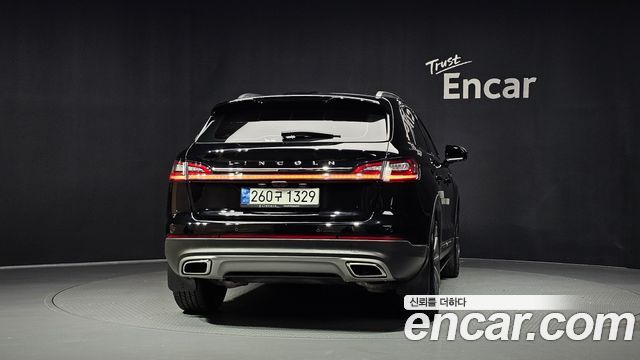 Lincoln Nautilus 2023 — photo 4