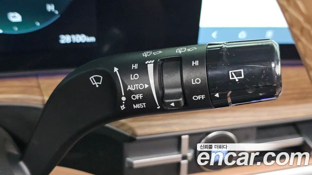 Hyundai Santafe 2024 — photo 32