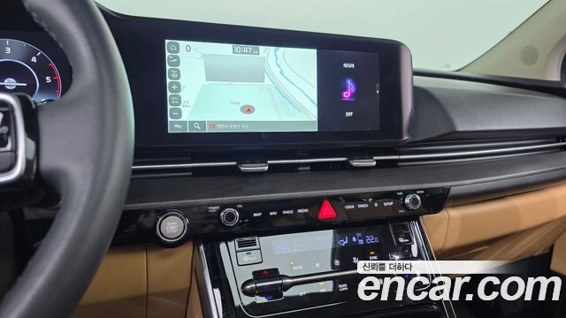 Kia Canival 2023 — photo 12