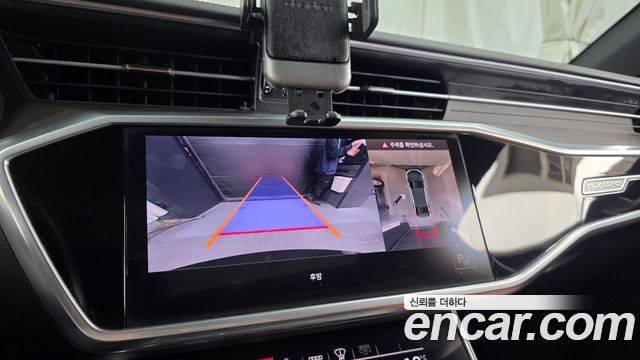 Audi A6 2021 — photo 21