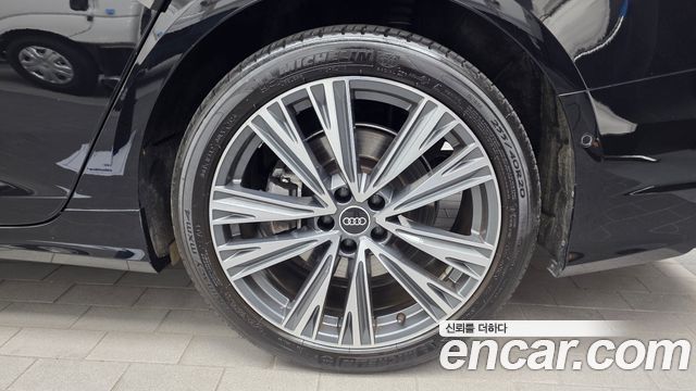 Audi A6 2021 — photo 7