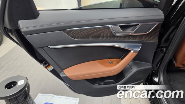 Audi A6 2021 — photo 15