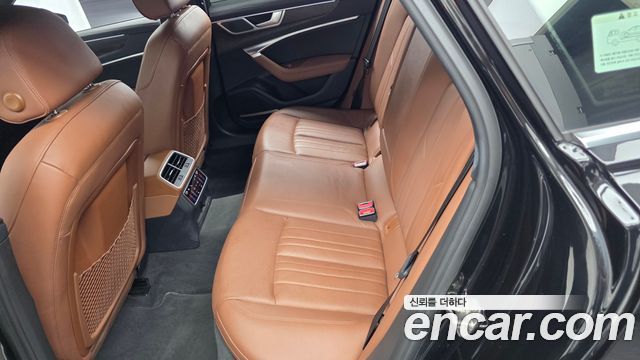 Audi A6 2021 — photo 16