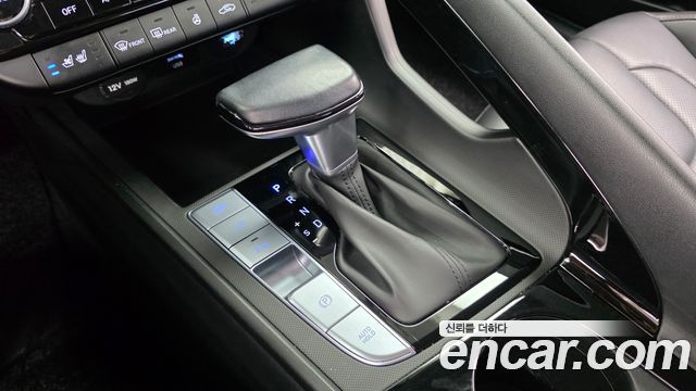 Hyundai AVANTE 2024 — photo 9