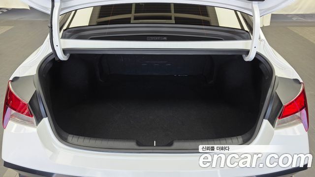 Hyundai AVANTE 2024 — photo 20