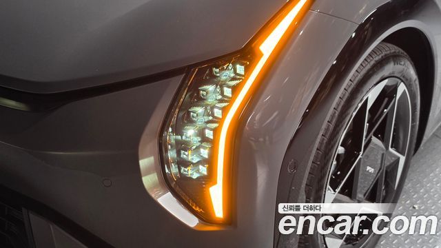 Kia EV4 2027 — photo 8