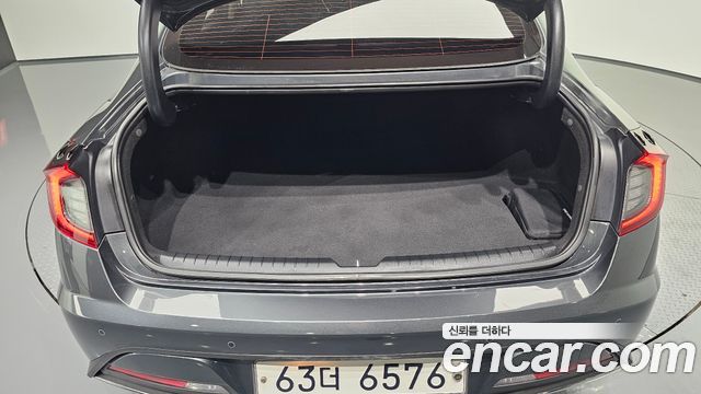 Hyundai Sonata 2020 — photo 31
