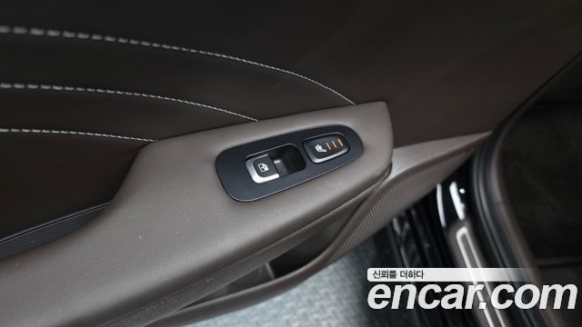 Kia Stinger 2021 — photo 25