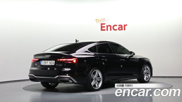 Audi A5 2021 — photo 2