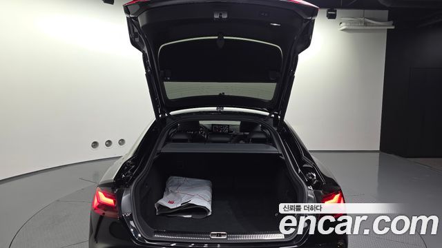 Audi A5 2021 — photo 26