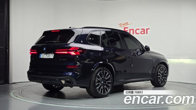 BMW X5 2026 — photo 2