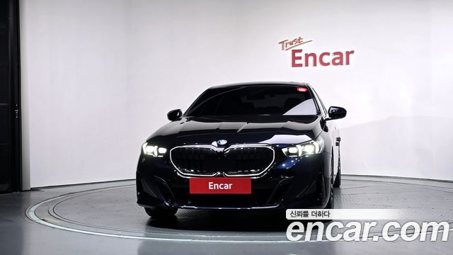 BMW 5-Series 2026 — photo 3