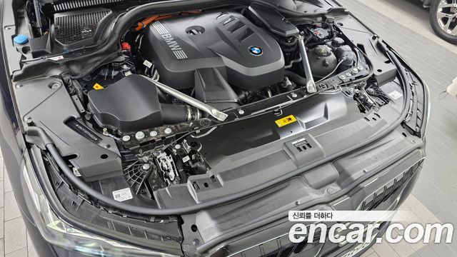 BMW 5-Series 2026 — photo 6