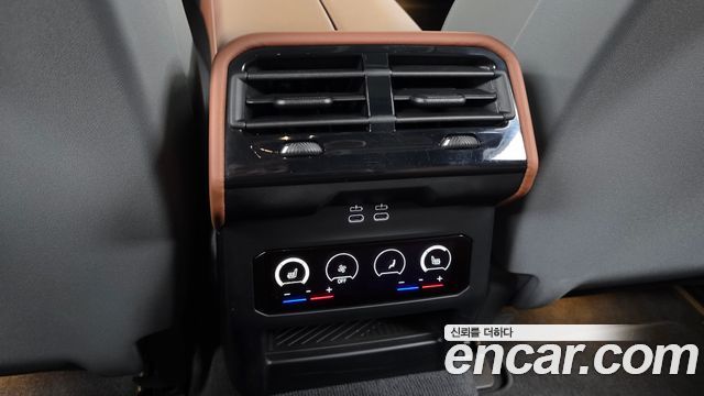 BMW 5-Series 2026 — photo 24