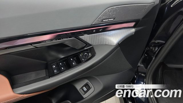 BMW 5-Series 2026 — photo 32