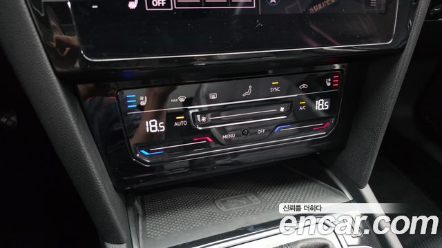 Volkswagen Passat 2021 — photo 23