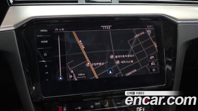 Volkswagen Passat 2021 — photo 27