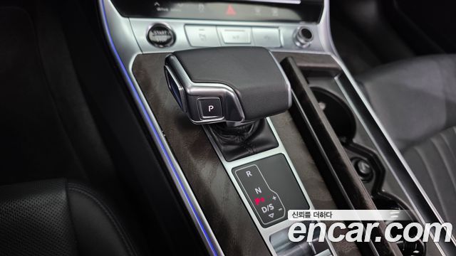 Audi A6 2022 — photo 12