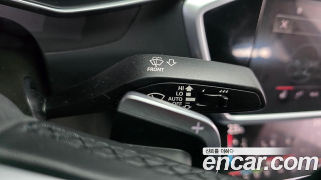 Audi A6 2022 — photo 28