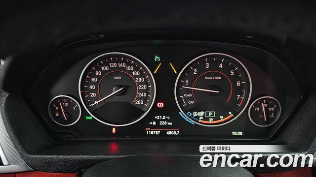 BMW 4-Series 2018 — photo 11
