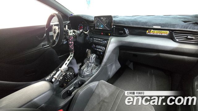 Hyundai Veloster 2021 — photo 10