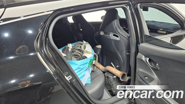 Hyundai Veloster 2021 — photo 17