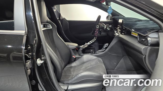 Hyundai Veloster 2021 — photo 16