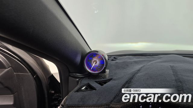 Hyundai Veloster 2021 — photo 30