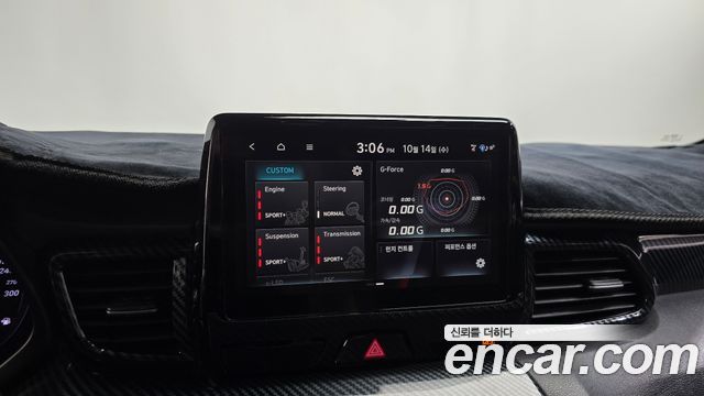 Hyundai Veloster 2021 — photo 31