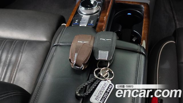 Genesis EQ900 2016 — photo 21
