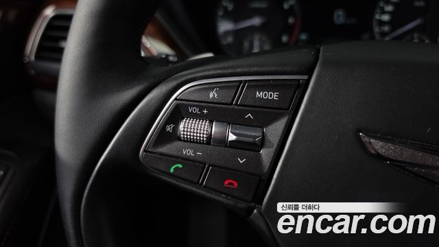 Genesis EQ900 2016 — photo 22