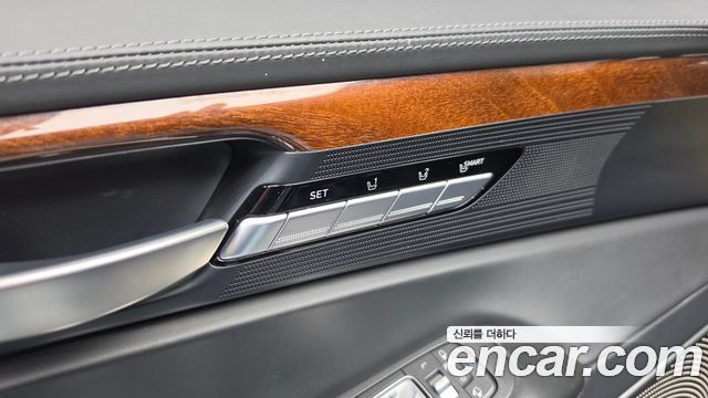 Genesis EQ900 2016 — photo 33