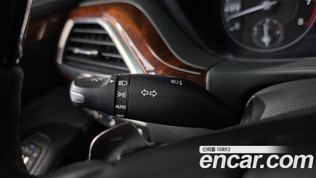 Genesis EQ900 2016 — photo 35